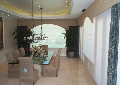 Agoura-Hills-Estate - Dining-Room-Sunscreen-Roman-Style.jpg